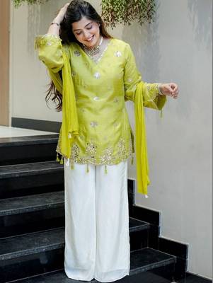 Lemon silk embroidery work heavy wedding attire 1