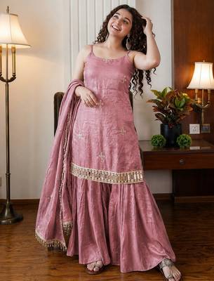 Peach fendy silk embroidery work fancy graceful partywear suit 5
