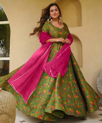Mahendi digital printed partywear gown with dupatta 3