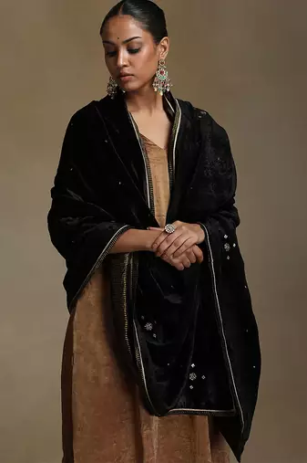 Black hand embroidered velvet doshala