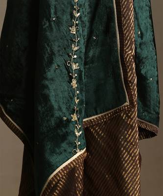 Bottle green hand embroidered velvet doshala 5