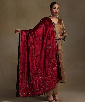 Red hand embroidered velvet doshala 1