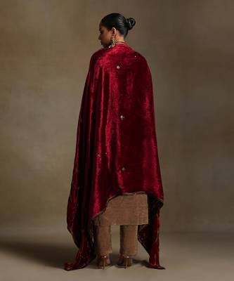 Red hand embroidered velvet doshala 2