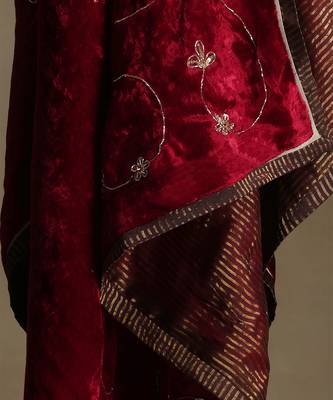 Red hand embroidered velvet doshala 4