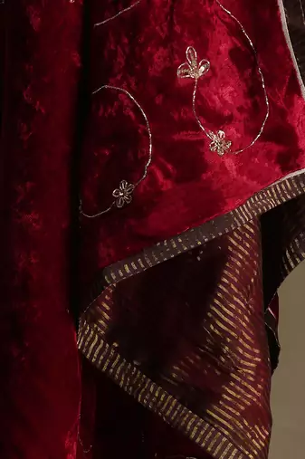 Red hand embroidered velvet doshala