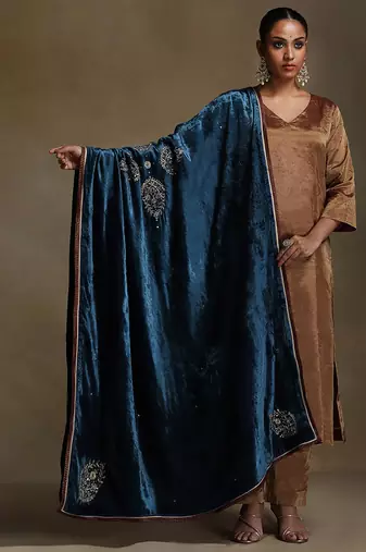 Teal blue hand embroidered velvet doshala
