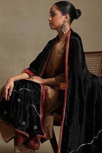Black hand embroidered velvet doshala