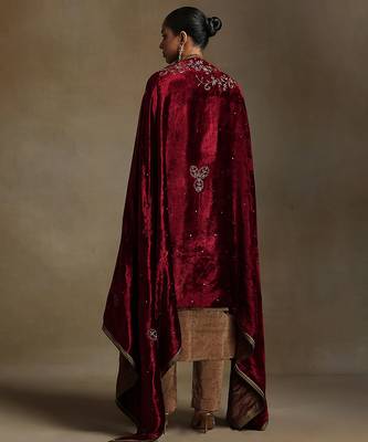 Red hand embroidered velvet doshala 2