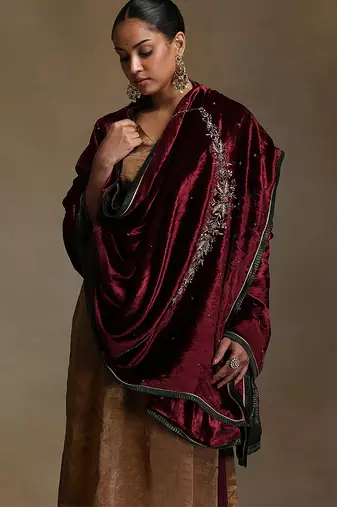 Maroon hand embroidered velvet doshala