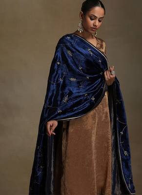 Royal blue hand embroidered velvet doshala 2