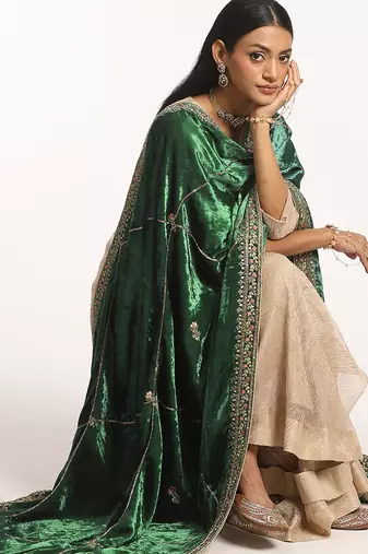 Emerald green hand embroidered velvet doshala