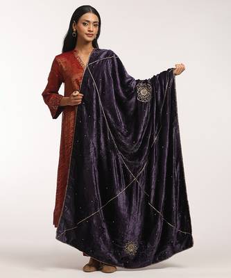 Grape purple hand embroidered velvet doshala 1