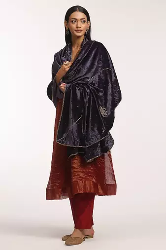 Grape purple hand embroidered velvet doshala