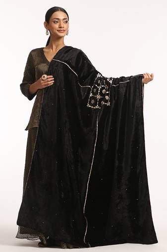 Black hand embroidered velvet doshala