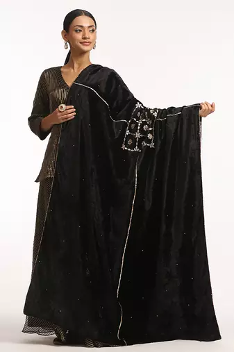 Black hand embroidered velvet doshala