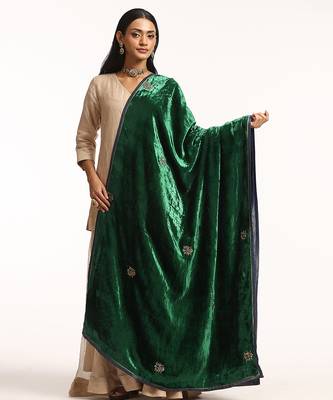 Emerald green hand embroidered velvet doshala 1