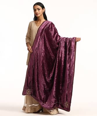 Magenta pink hand embroidered velvet doshala 1