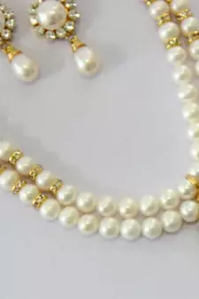 Real Pearls Double String Round Pearls Set