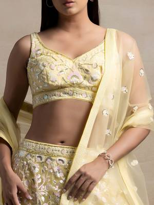 Yellow Color Beautiful Heavy Wedding Reception Bridesmaid Soft Net Lehenga 3