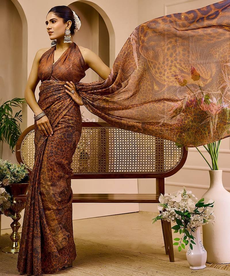 Brown cotton blend geometric print saree with blouse