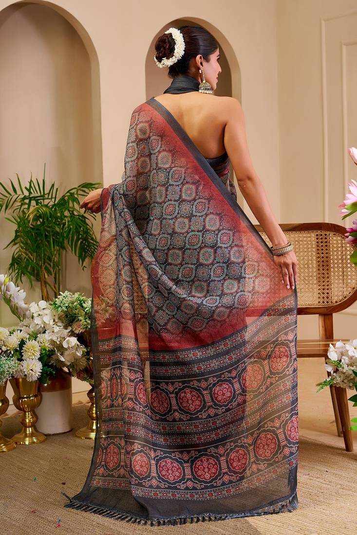 Grey cotton blend geometric print saree with blouse