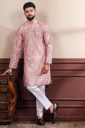 Pink printed ethnic kurta payjama for looks