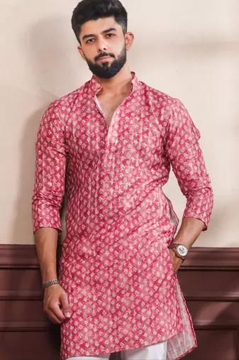 Red printed ethnic kurta payjama for looks