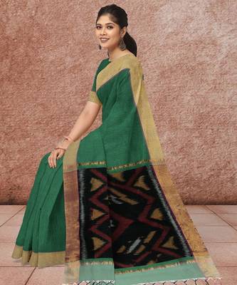 Emerald green & antique gold pochampally ikat cotton saree with running blouse 4