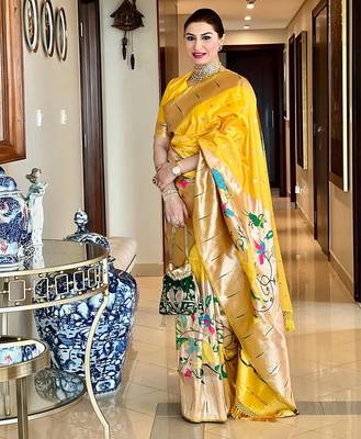 Polka Dots Woven Design Zari Silk Blend Paithani Saree 1