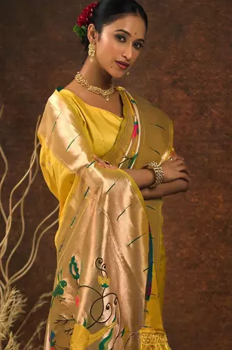 Polka Dots Woven Design Zari Silk Blend Paithani Saree