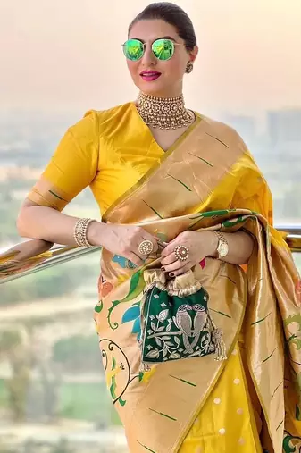 Polka Dots Woven Design Zari Silk Blend Paithani Saree