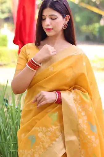 Floral Woven Design Zari Mysore Silk Saree