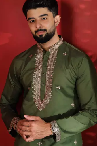 Mahendi embroidered kurta payjama for mens' traditional looks