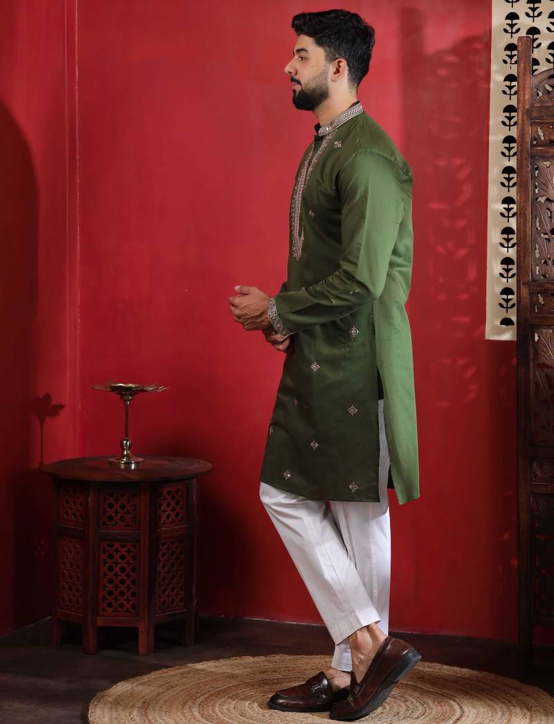 Mahendi embroidered kurta payjama for mens' traditional looks
