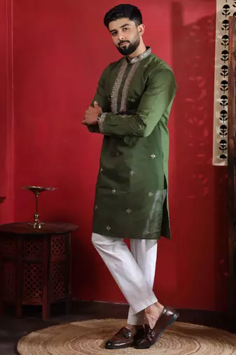 Mahendi embroidered kurta payjama for mens' traditional looks