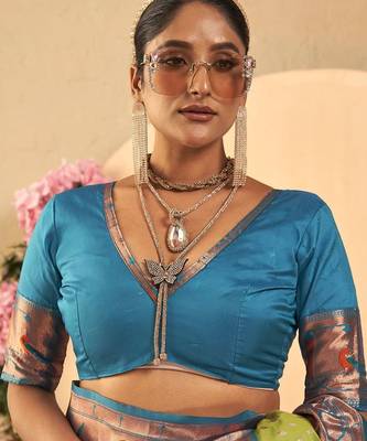 Ethnic Motifs Woven Design Zari Banarasi Saree 5