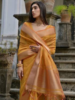 Canary Yellow Woven Design Linen Silk Zari Butti Weaves Saree 3