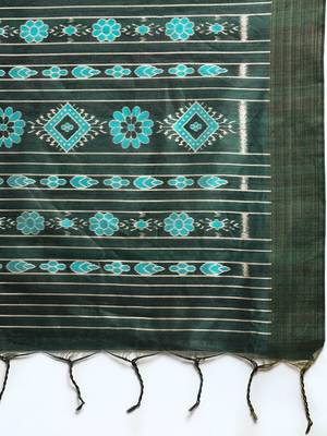 Solid Silk Cotton Saree 5