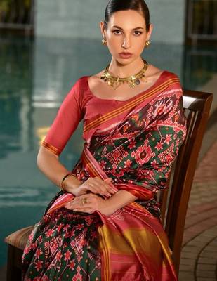 Rajkoti Ikkat Ethnic Motifs Patola Saree 2
