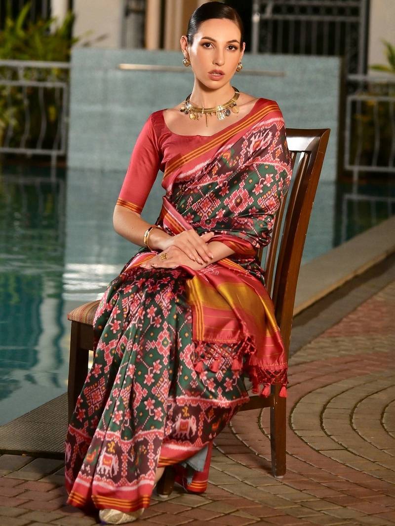 Rajkoti Ikkat Ethnic Motifs Patola Saree