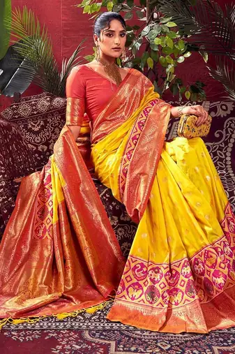 Ethnic Motifs Woven Design Zari Paithani Saree