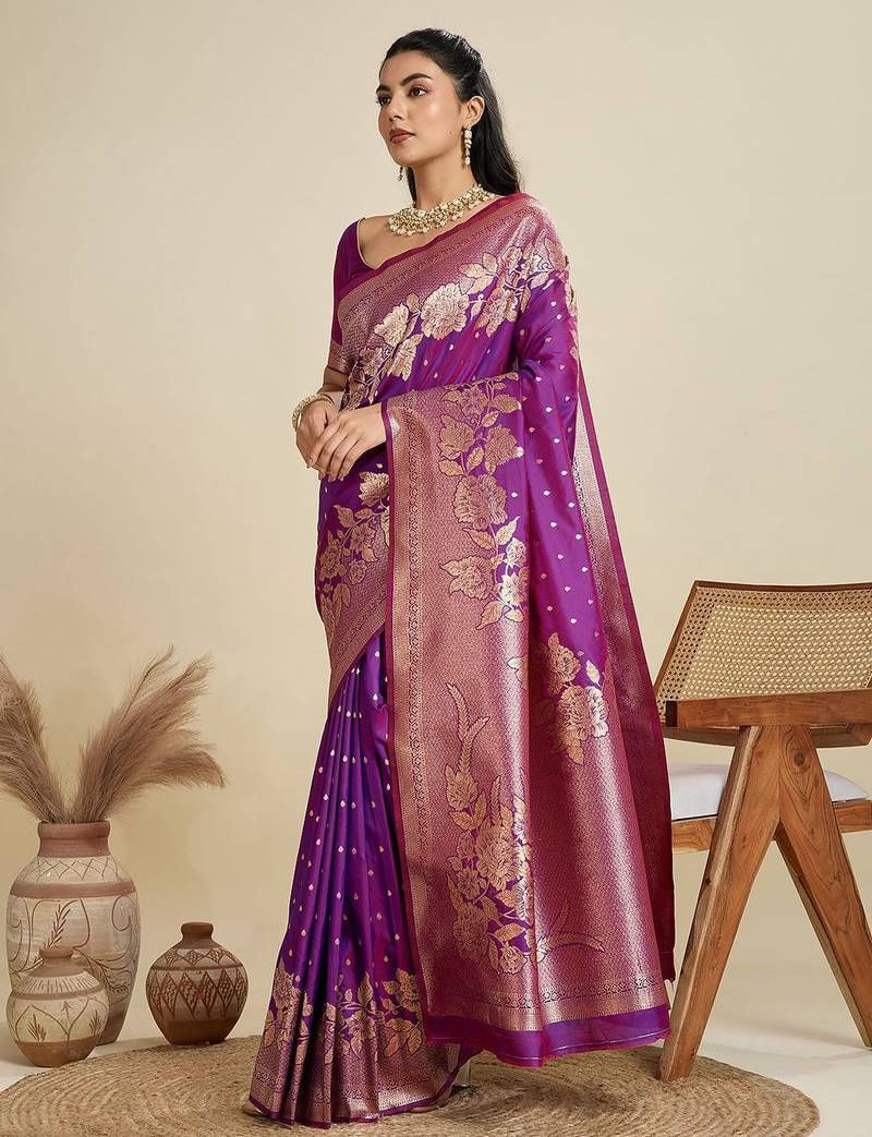Zari Woven Butti Banarasi Silk Saree with Big Flower Border and Detail Work