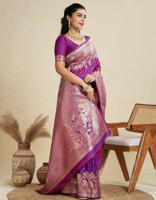 Zari Woven Butti Banarasi Silk Saree with Big Flower Border and Detail Work 4