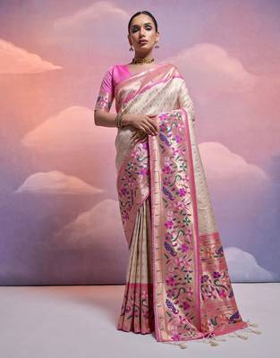 Ethnic Motifs Woven Design Zari Paithani Saree 1