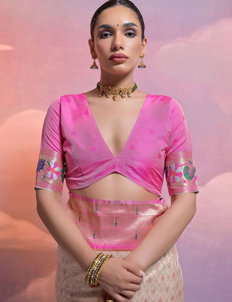 Ethnic Motifs Woven Design Zari Paithani Saree