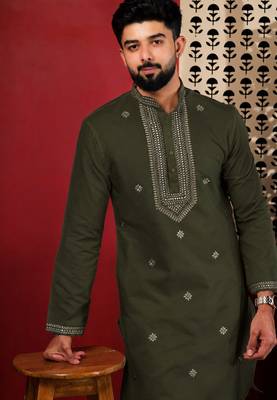 Mahendi embroidered kurta payjama 3