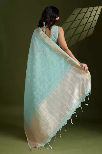 All Over Checks Zari Woven Soft Silk Saree with Zari Details