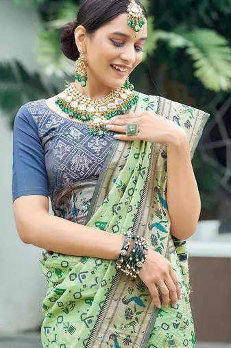 Ethnic Motif Woven Design Zari Art Silk Patola Saree