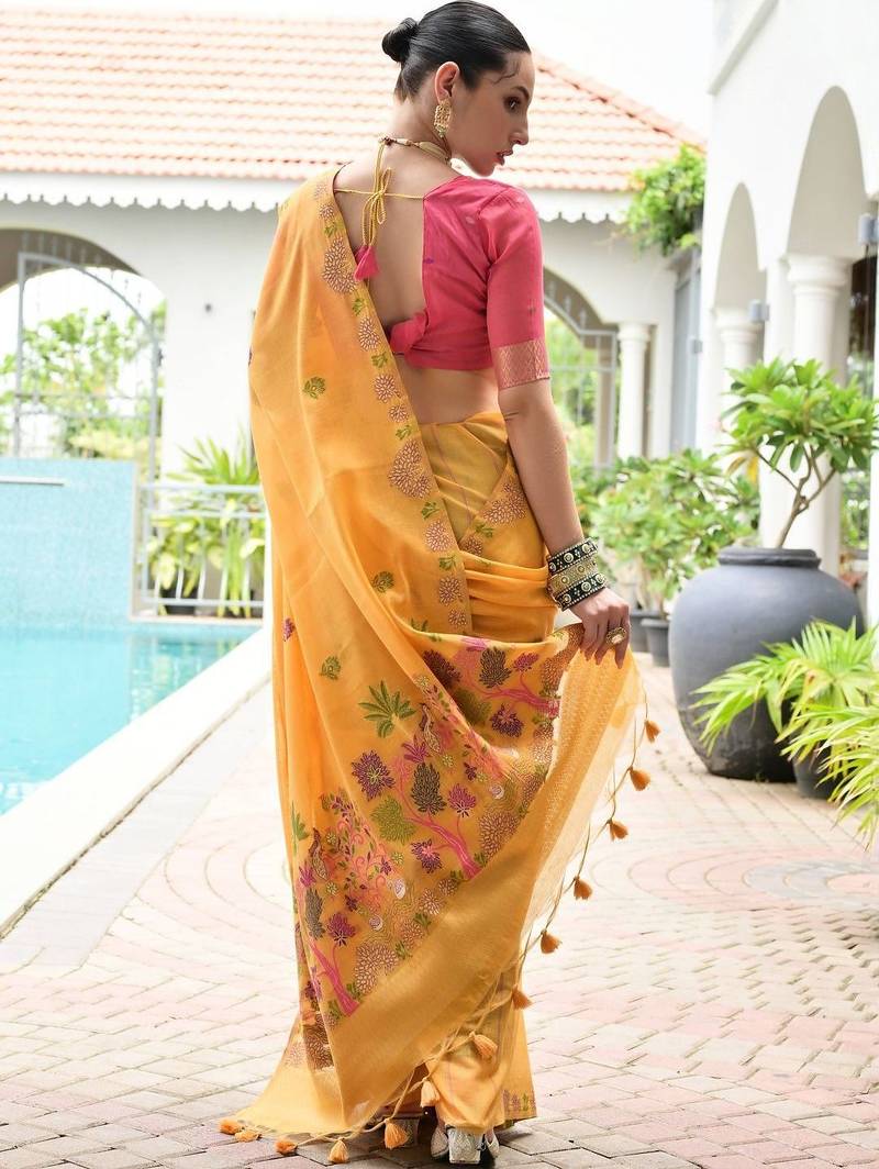 Woven Design Zari Pure Cotton Banarasi Saree with Contrast Blouse
