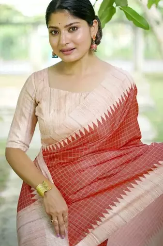 Checked Tussar Saree